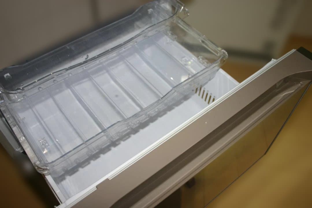 日立　冷凍冷蔵庫　R-S4200E　2015年製　415L