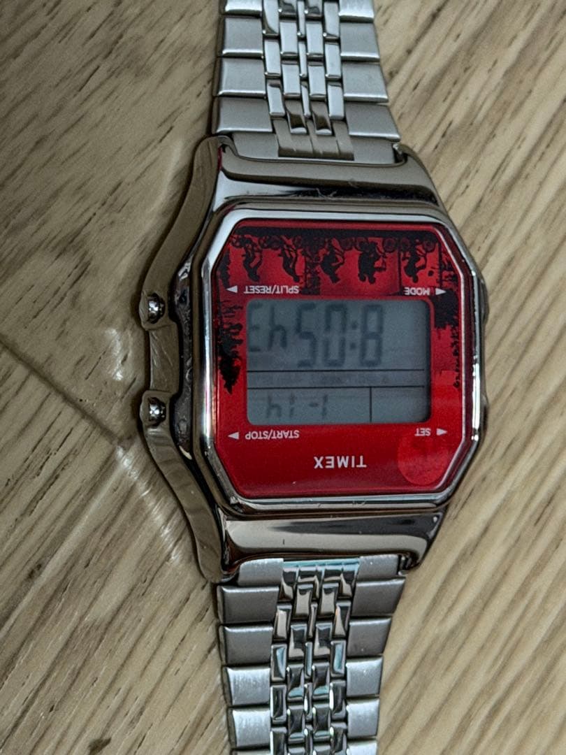 TIMEX Stranger Things デジタル時計