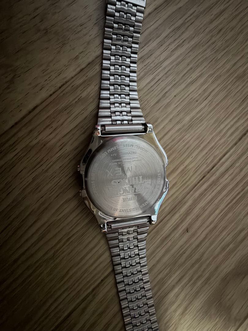 TIMEX Stranger Things デジタル時計