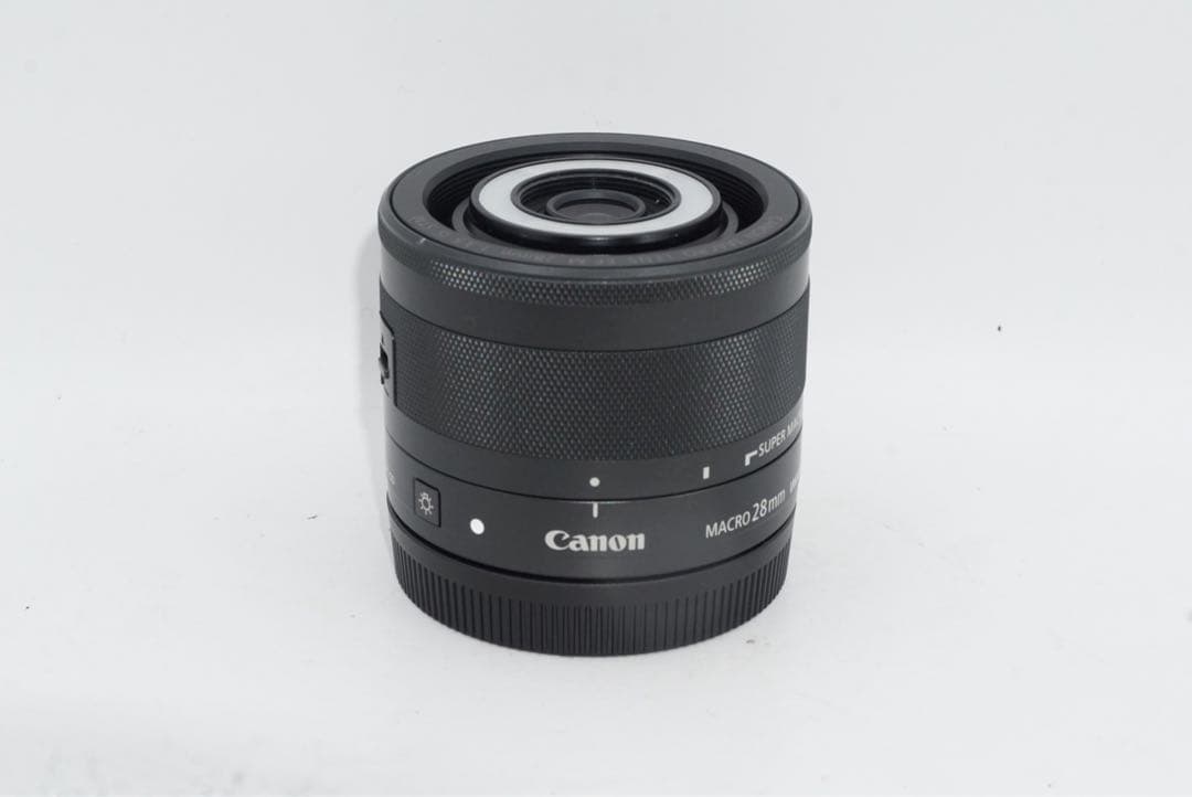 Canon EF-M 28mm f3.5 マクロレンズ