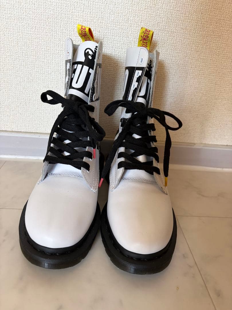 ドクターマーチン　sex pistolsコラボ