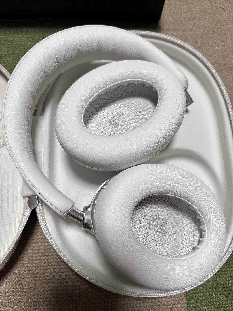 【極美品】Bose QuietComfortウルトラヘッドホン60周年モデル