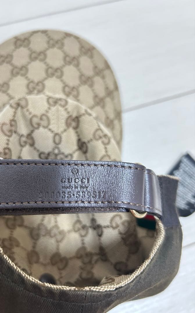 GUCCI GGキャンバス ベースボールキャップ