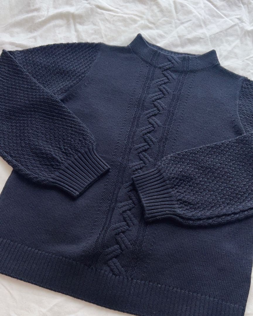 アマカ　ウォッシャブルウールケーブルニット