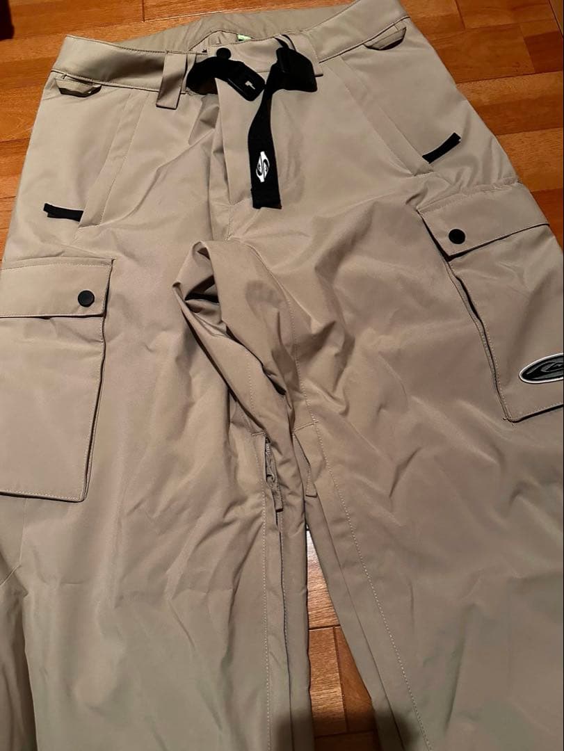 QUIKSILVER 超美品 ジャケット＆パンツ スノーボードウェア上下