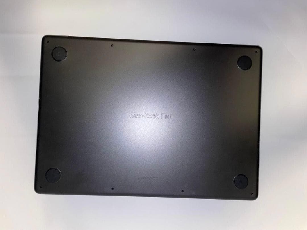 【超美品】Apple M4 Mac book Pro 24GB 1TB 完備品！