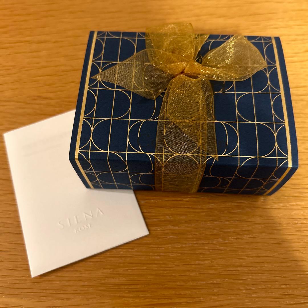 ぎんと様用【新品】SIENA ROSE ひねりラインの一粒ダイヤリング