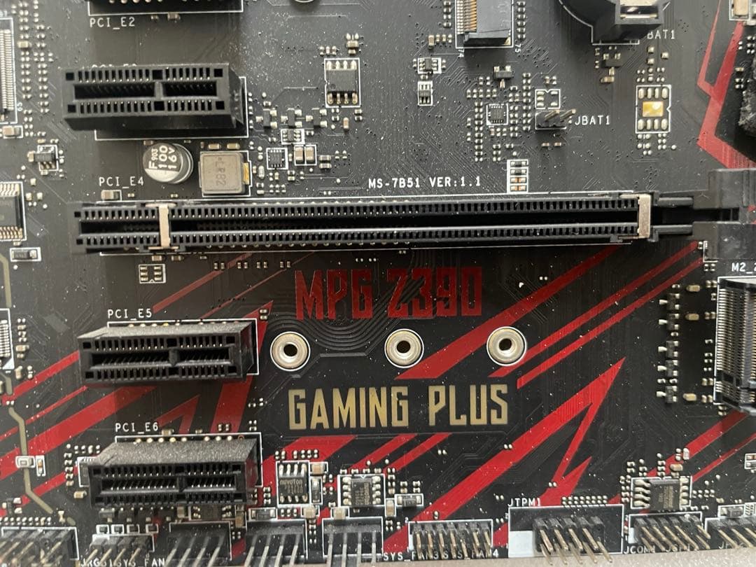 MSI Z390マザーボード & GeForce RTX 2060 6GB