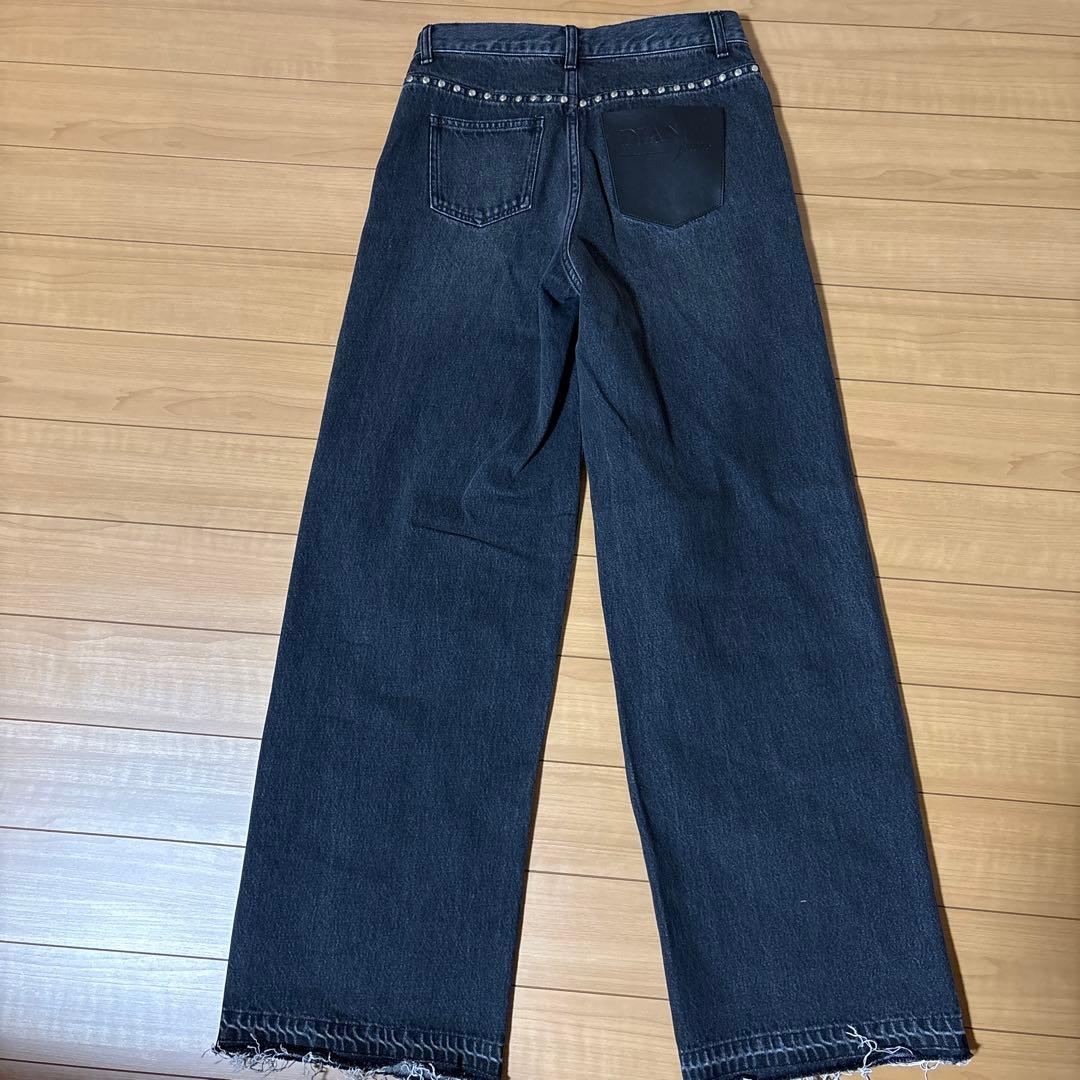 早いモノ勝ち‼️DIANTEリベットデザインルーズデニム