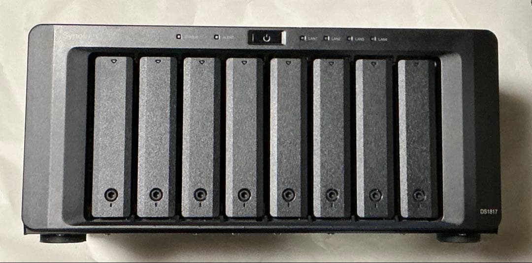 Synology NAS 8ベイ DS1817