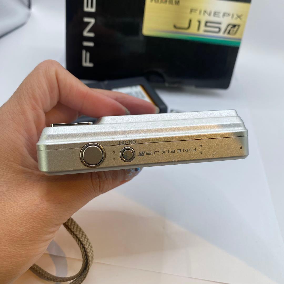 FINEPIX J15 fd デジタルカメラ 6.2メガピクセル