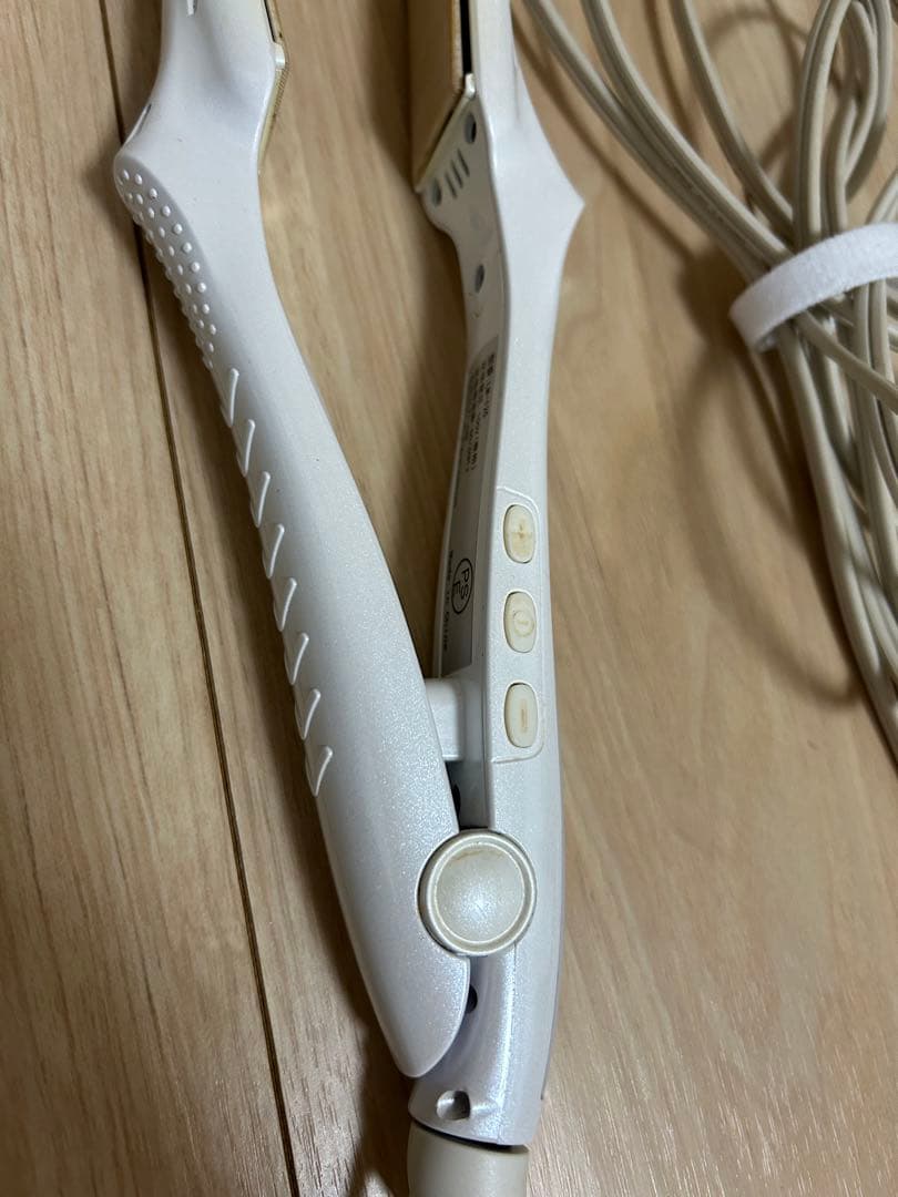 KINUJO 絹女 ストレートアイロン ホワイト LM-125