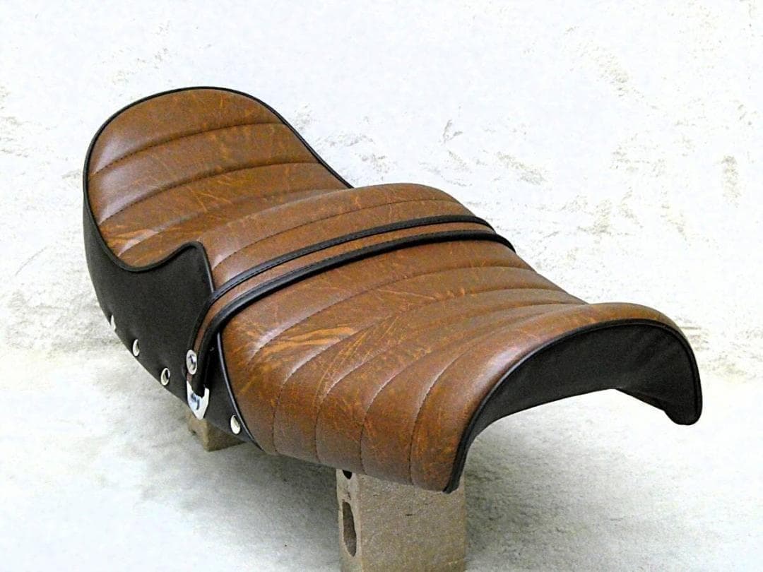 旧CB400F 新アンコ 茶ボタン　タックロールシート/チョビ三 あんこ抜き