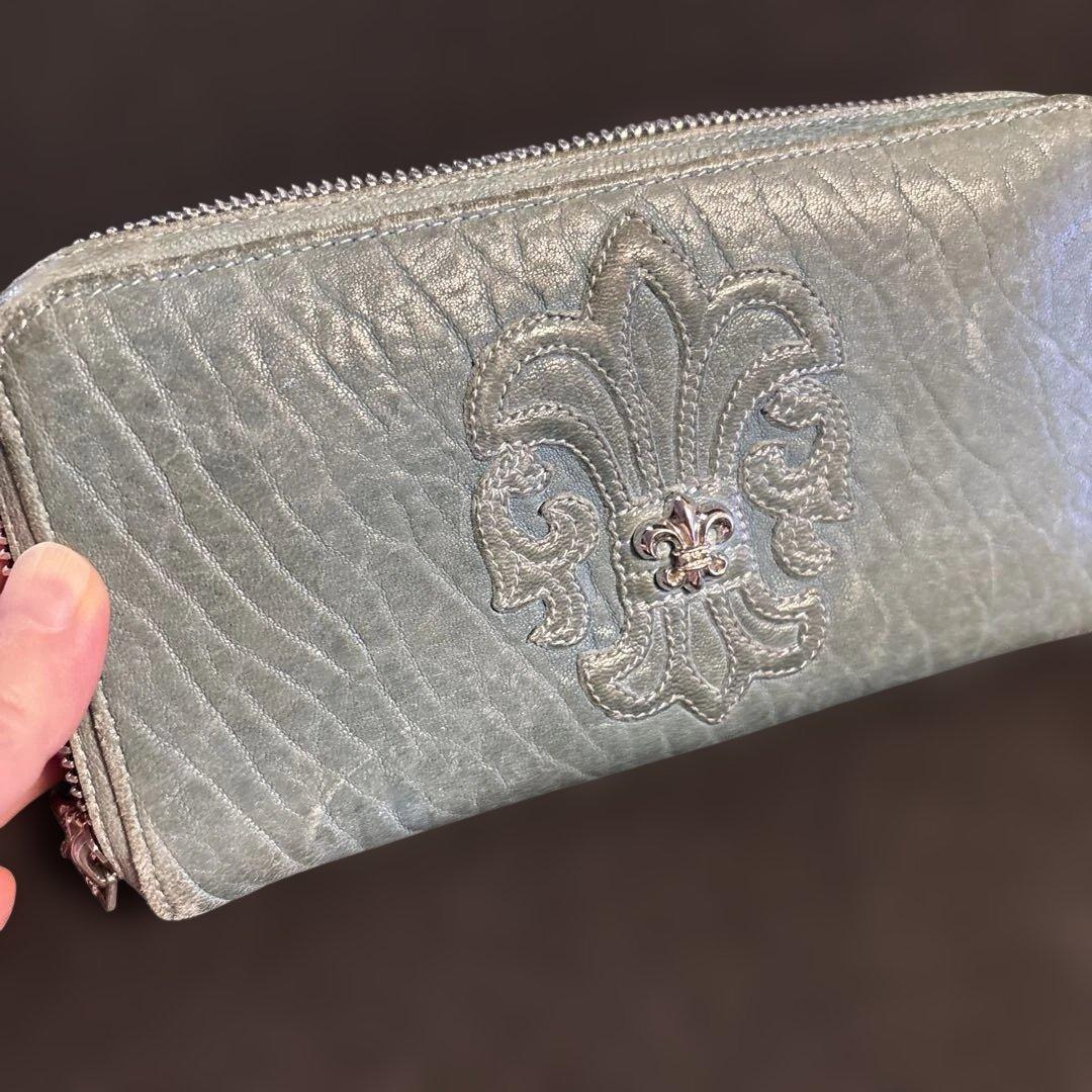 クロムハーツ財布