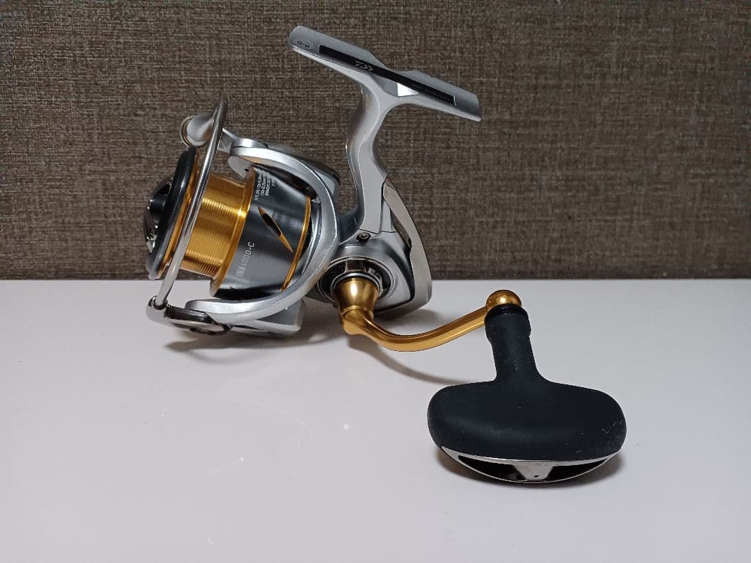 DAIWA FREAMS LT4000-C スピニングリール
