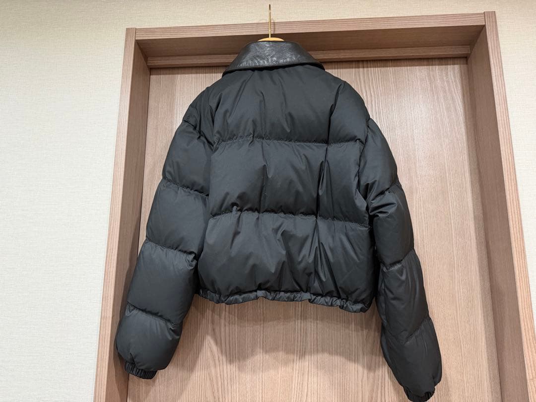 miumiu クロップド丈 ダウン