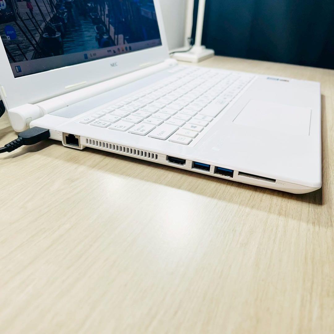 【高性能】8世代i7✨SSD256GB✨カメラ付✨DVD✨ノートパソコン