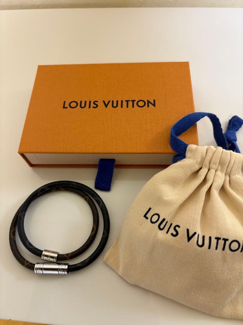 ルイヴィトン ブレスレット・キープイット
