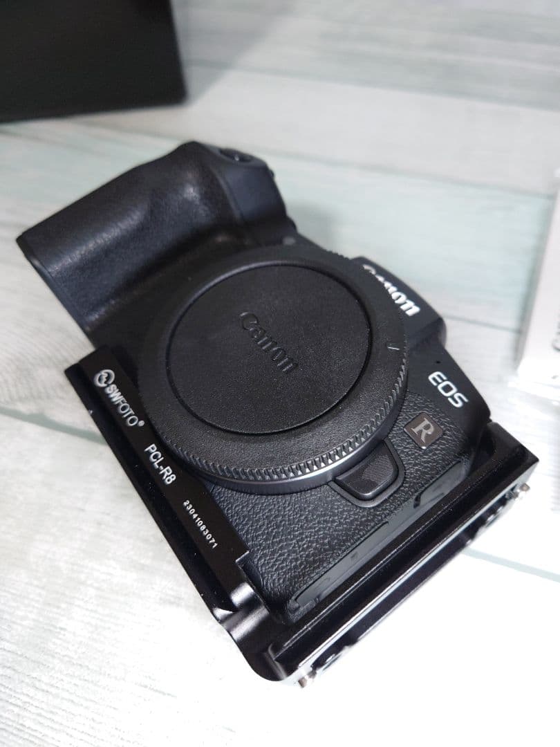 Canon EOS RP ボディ/ L型ブラケット付き