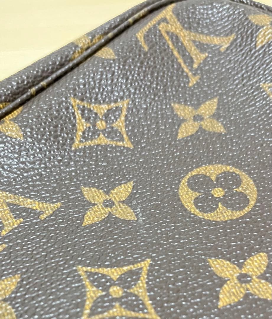 【新品未使用】ルイヴィトン アクセソワール ポーチ ポシェット ＊訳あり