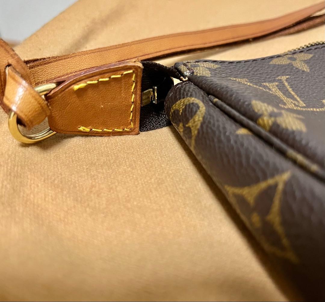 【新品未使用】ルイヴィトン アクセソワール ポーチ ポシェット ＊訳あり