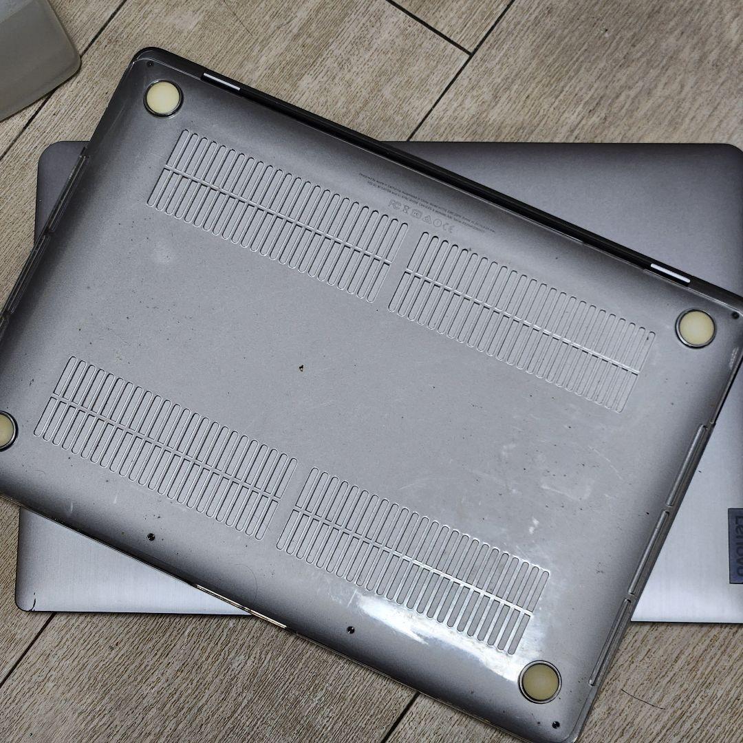 Apple MacBook Pro 13インチ 2016 A1708