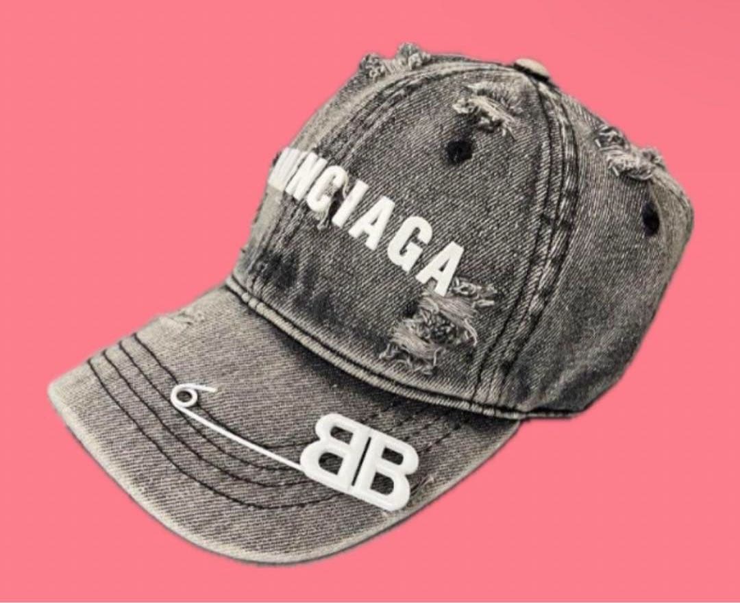 BALENCIAGA ダメージ加工 ベースボールキャップ