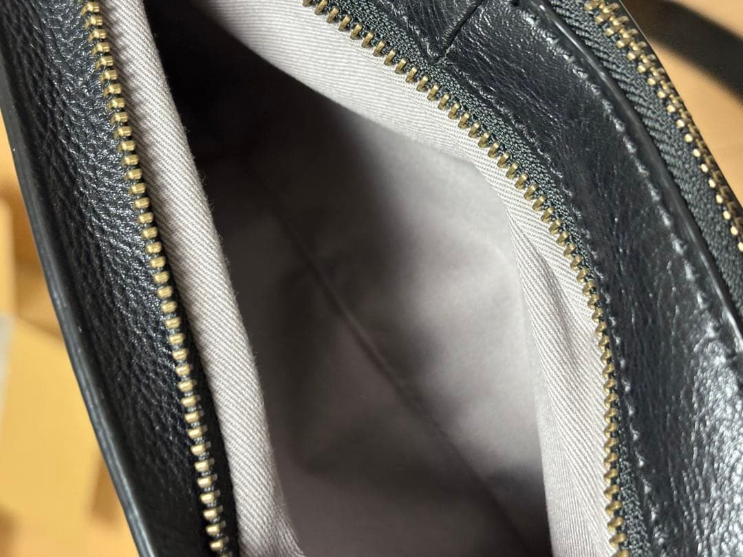 【チャコールブラック】カゼマトウ クロスバッグ【MOTHERHOUSE】