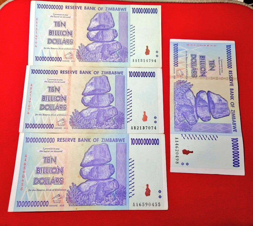 ＃100億ジンバブエドル　10枚　美品