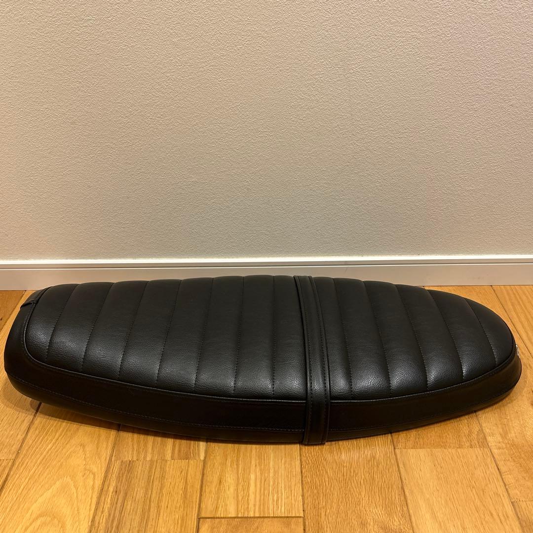 TRIUMPH トライアンフ　 純正オプション　ベンチシート　ブラック