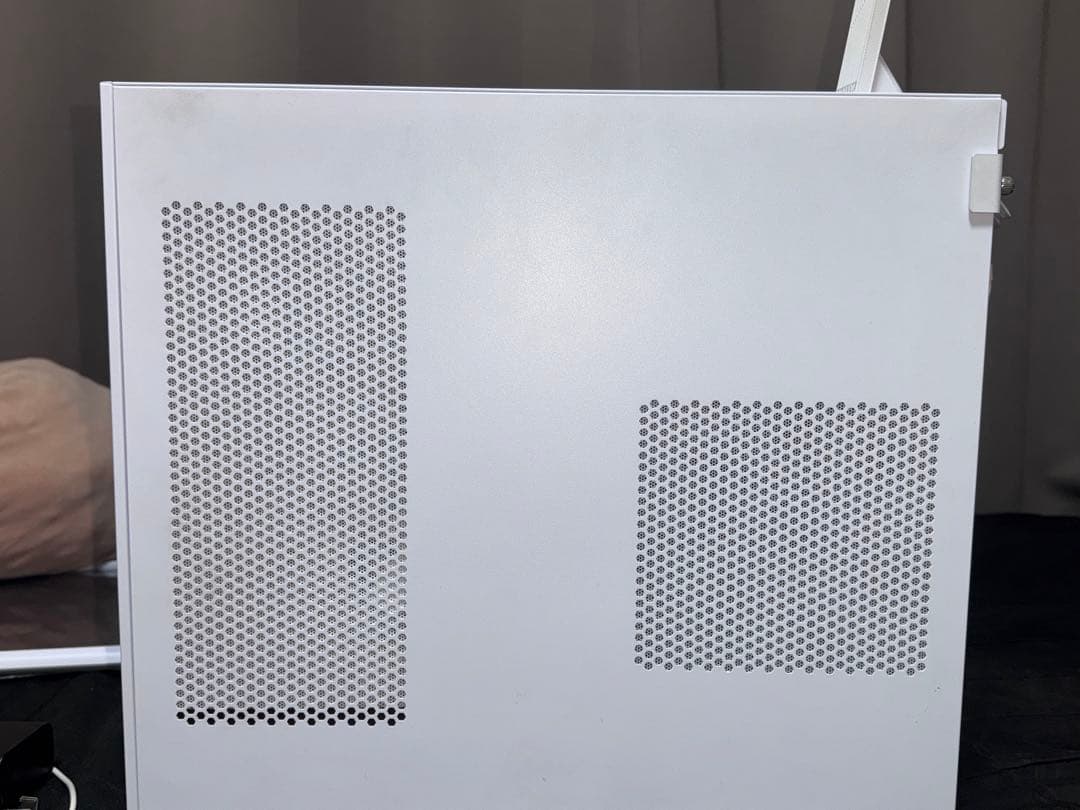 PCケース RGB冷却ファン搭載