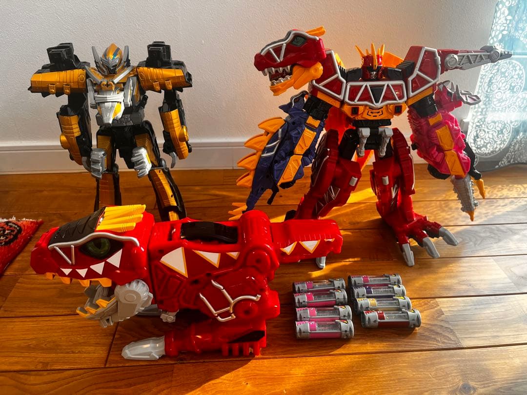 獣電戦隊キョウリュウジャー DXキョウリュウジン 獣電池付属　セット