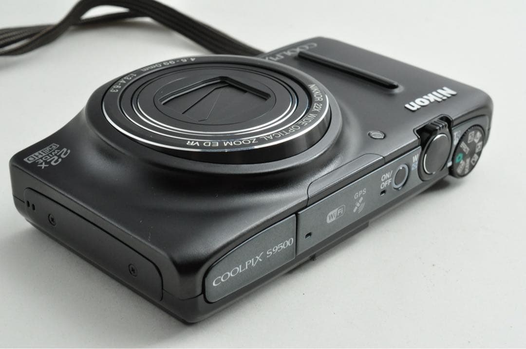 美品　Nikon COOLPIX S9500 ニコン クールピクス　ブラック