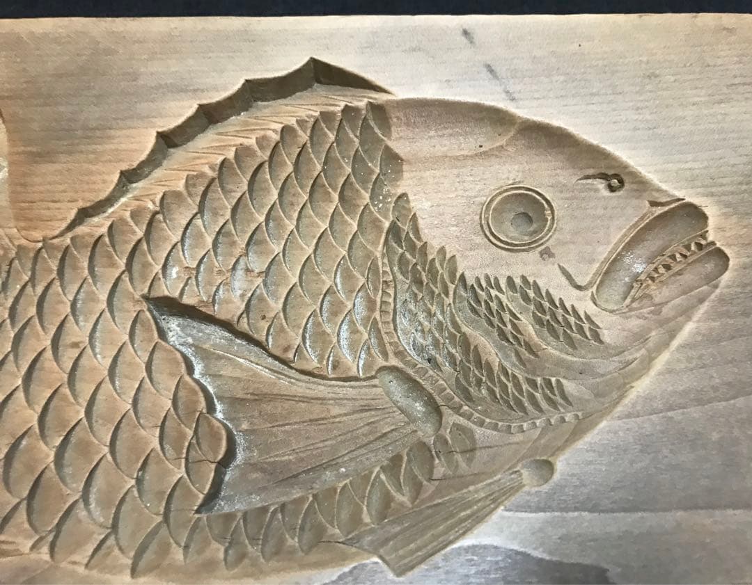 見事な大ぶり鯛菓子型　めでたい骨董