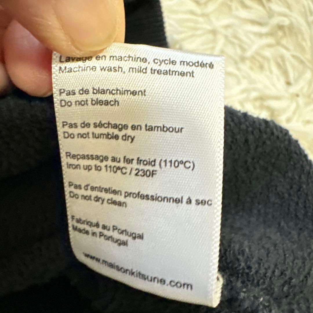 メゾンキツネ スウェット トレーナー 黒 ワンポイント ロゴ 刺繍