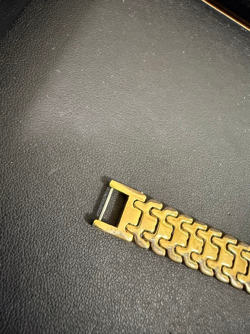 Christian Dior ゴールド時計