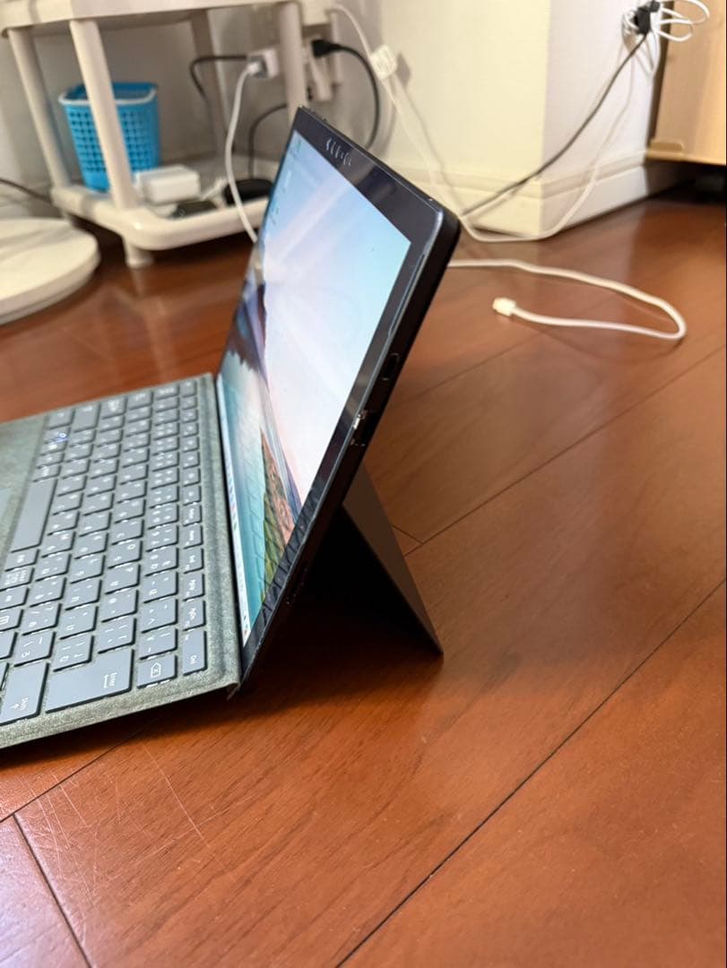 2020年 Microsoft Surface Pro 7 i7 Office