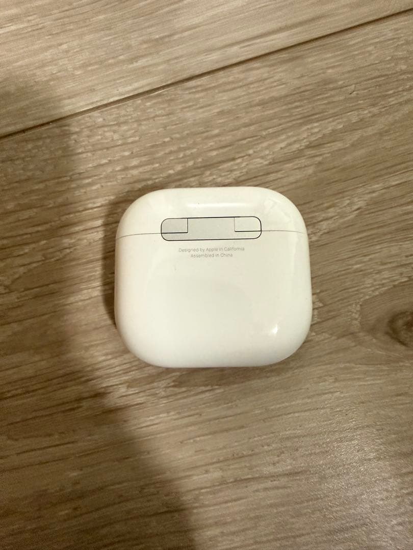AirPods4本体 ノイズキャンセリングなし