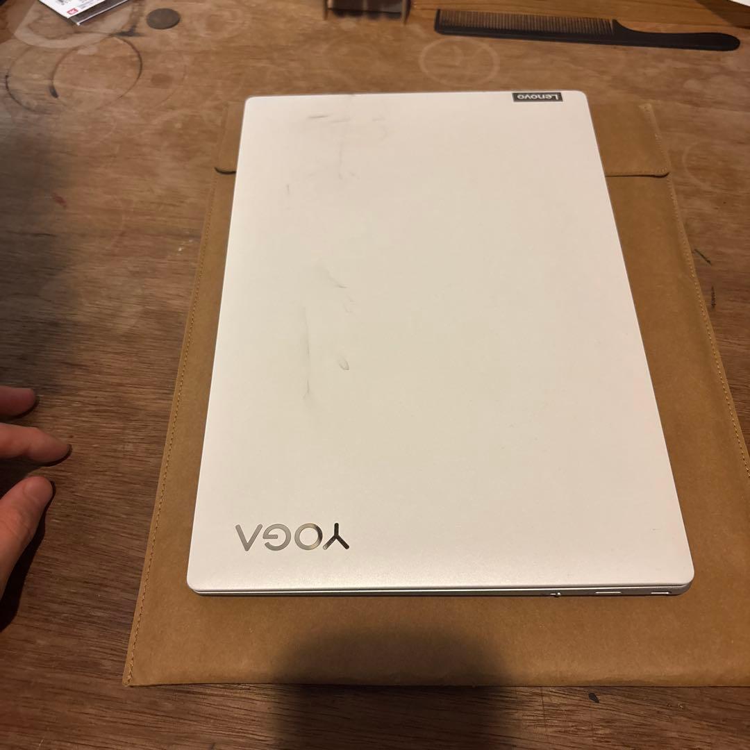 Lenovo Yoga 13.3インチ ノートPC 本体