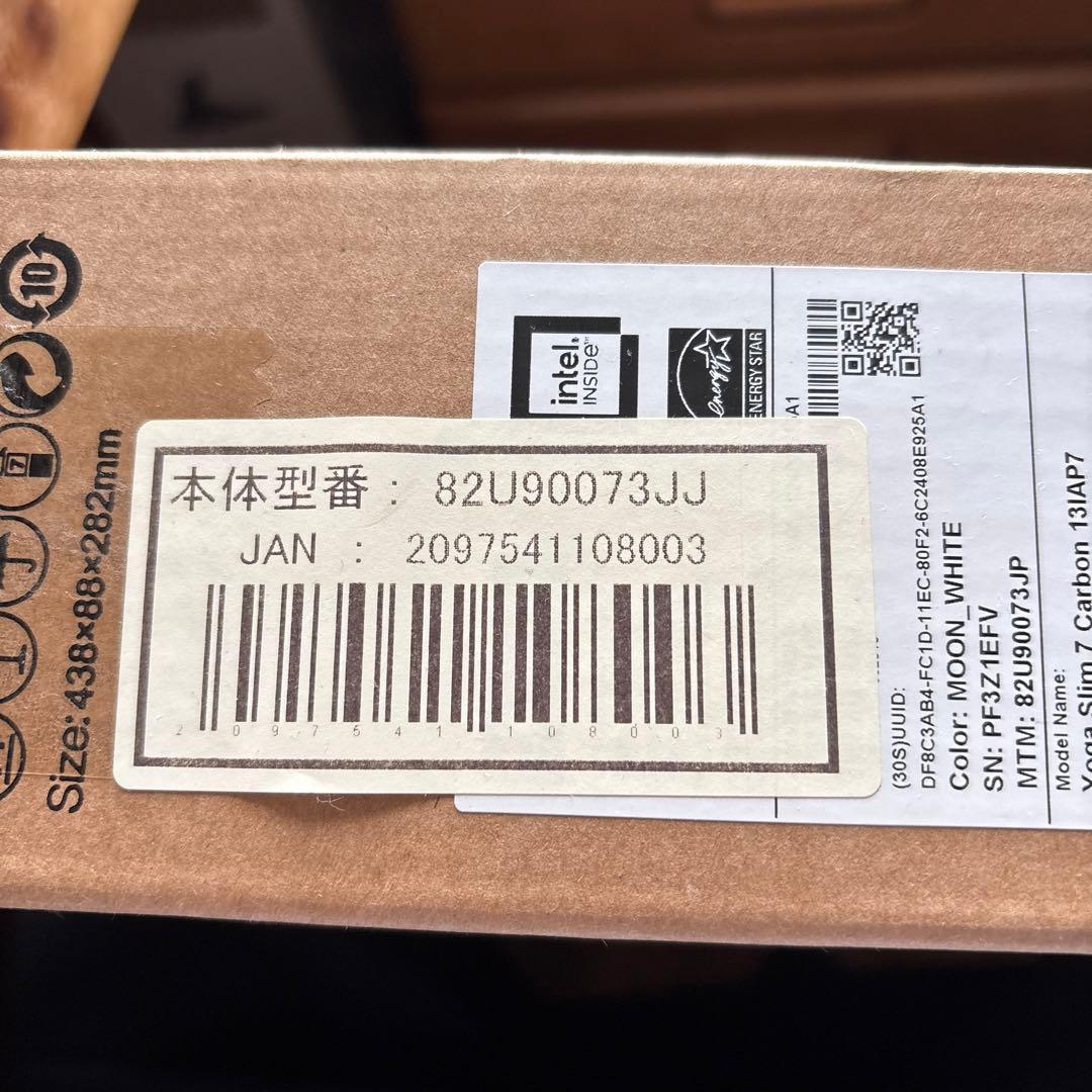 Lenovo Yoga 13.3インチ ノートPC 本体