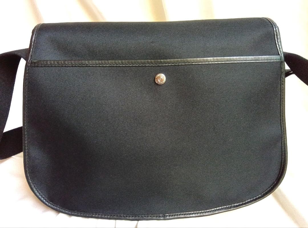 【美品】 HUNTING WORLD ハンティングワールド ショルダーバッグ