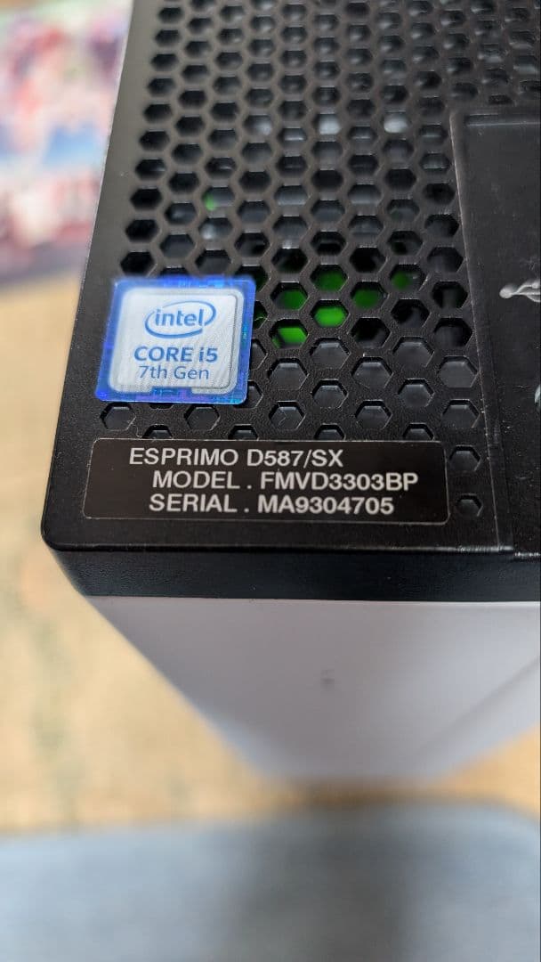 Fujitsu ESPRIMO D587/SX デスクトップPC