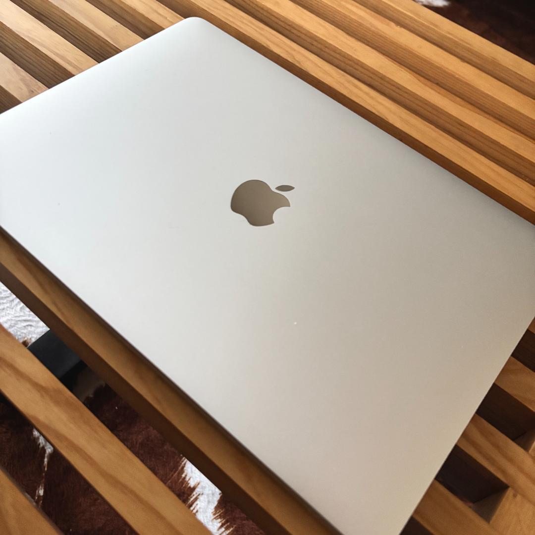 【美品】Macbook Air　M1／8MB／256GB