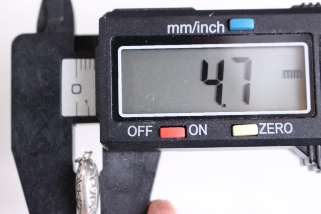 30s　スウィートハートジュエリー 　NAVY 古着　チャーム 波　アールデコ