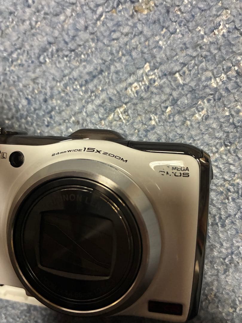 Fujifilm 24mm wide 15倍ズーム GPS付きコンパクトカメラ