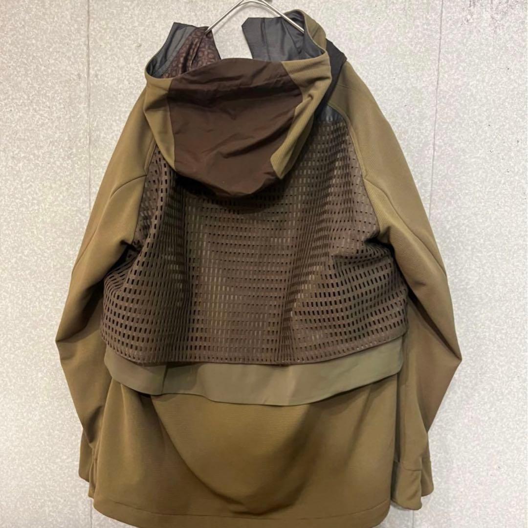 WhiteMountaineeringメッシュコントラストラグランラゲージパーカ