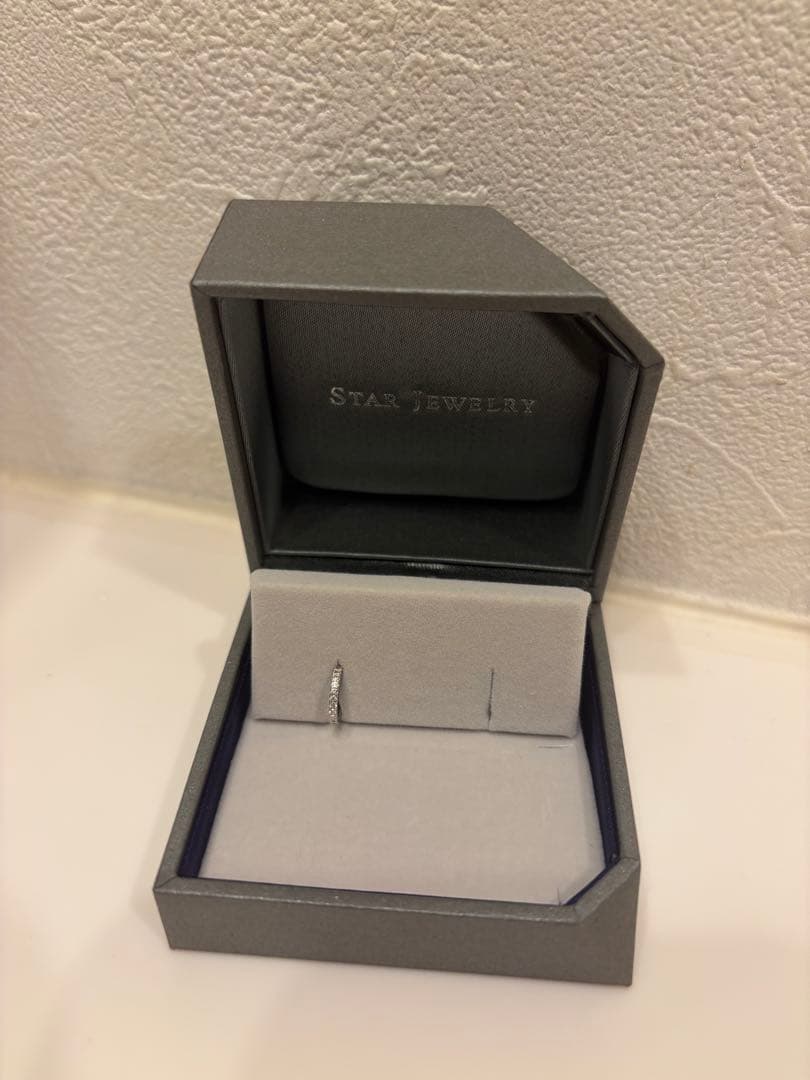 スタージュエリー　フープピアス　k18ホワイトゴールド　片耳用