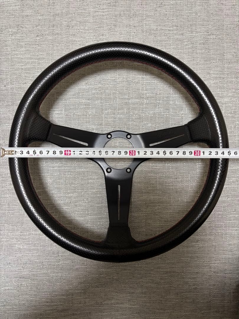 【中古美品☆】Nardi ステアリング 黒　350mm（ホーンボタン付）