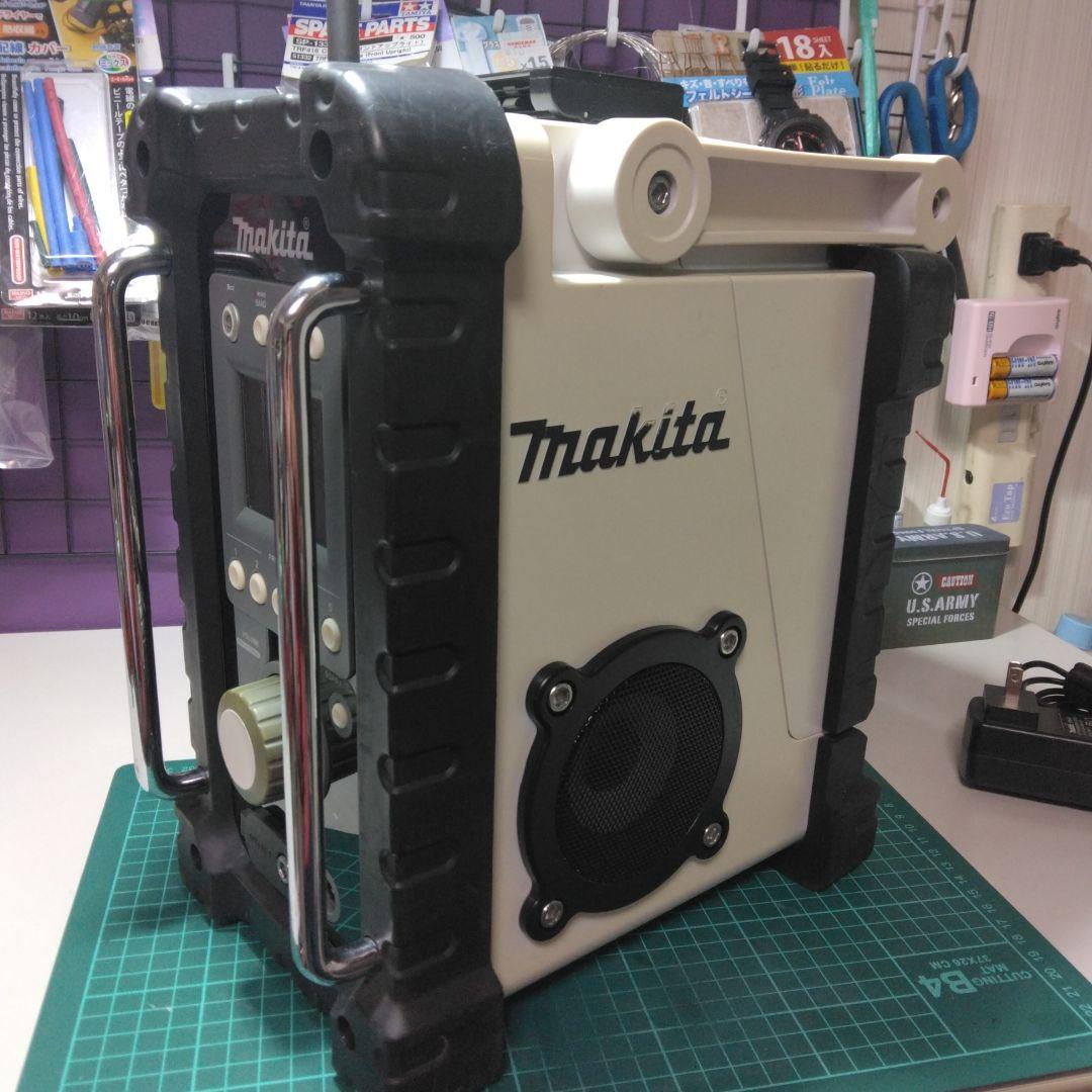 Makita MR100 ラジオスピーカー(ワイドFM対応）
