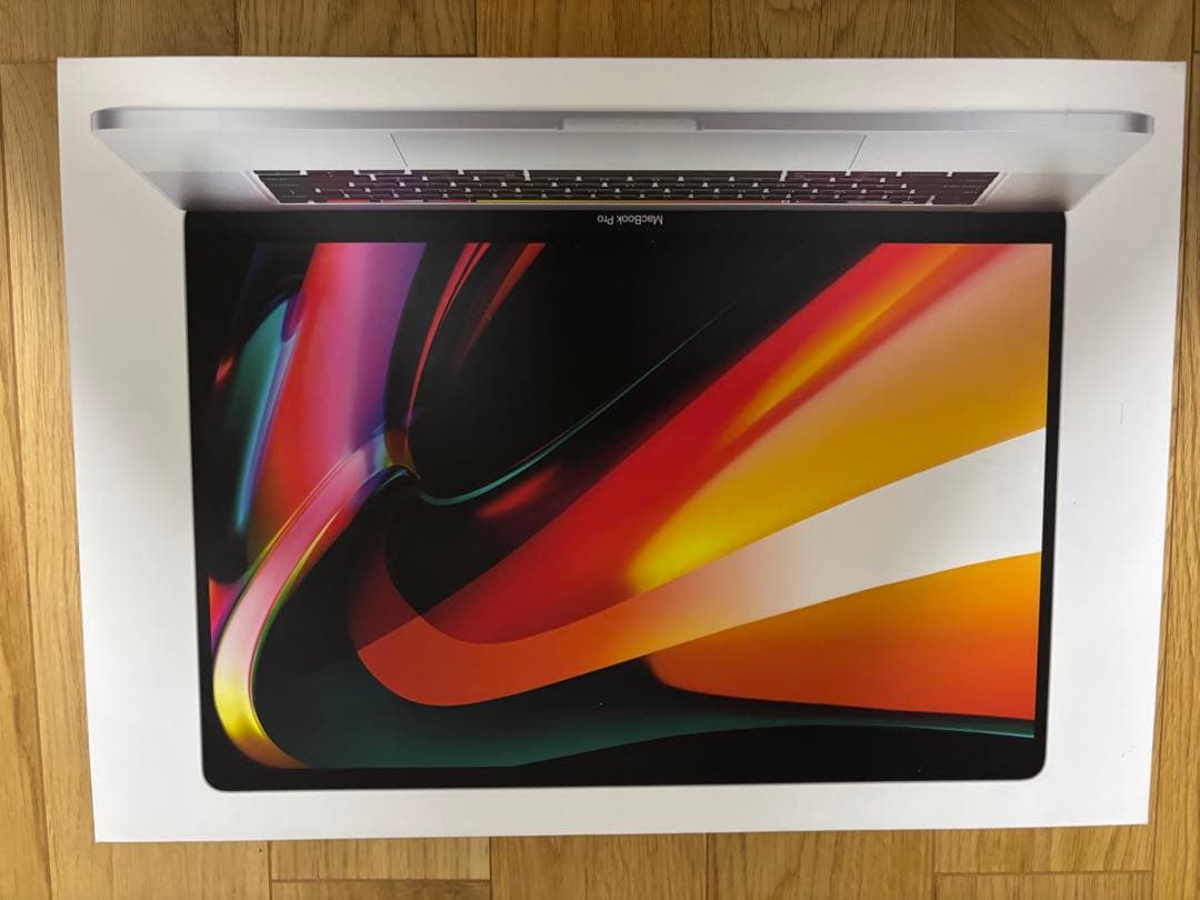 Apple MacBook Pro 16インチ シルバー